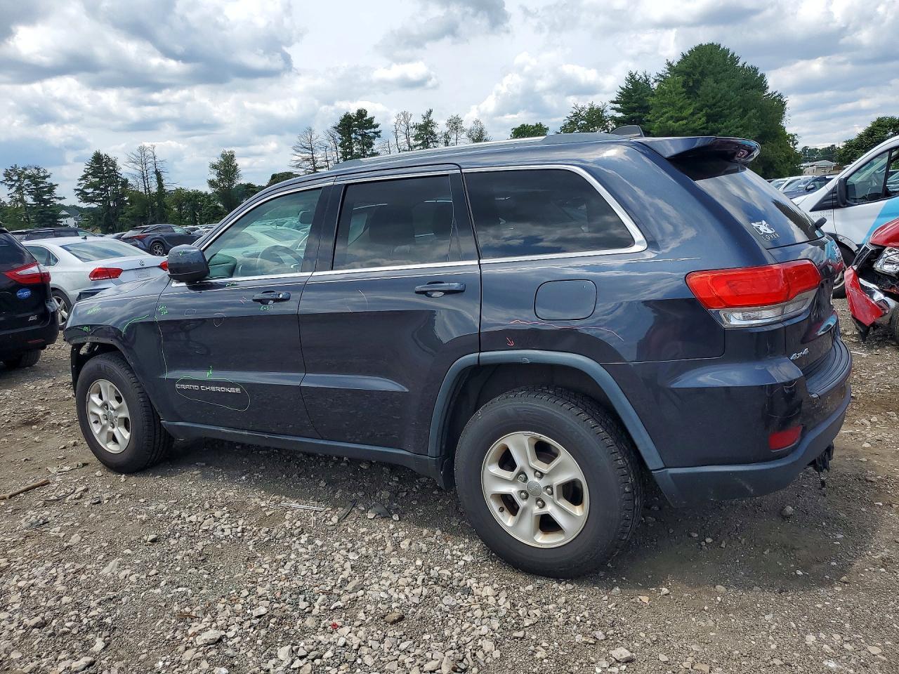 2015 JEEP GRAND CHEROKEE LAREDO — Фото 2 из 13