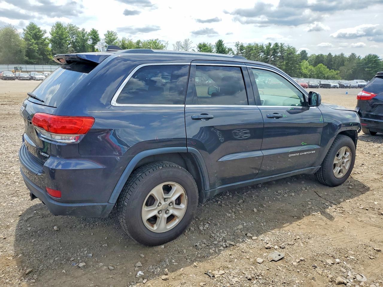 2015 JEEP GRAND CHEROKEE LAREDO — Фото 3 из 13