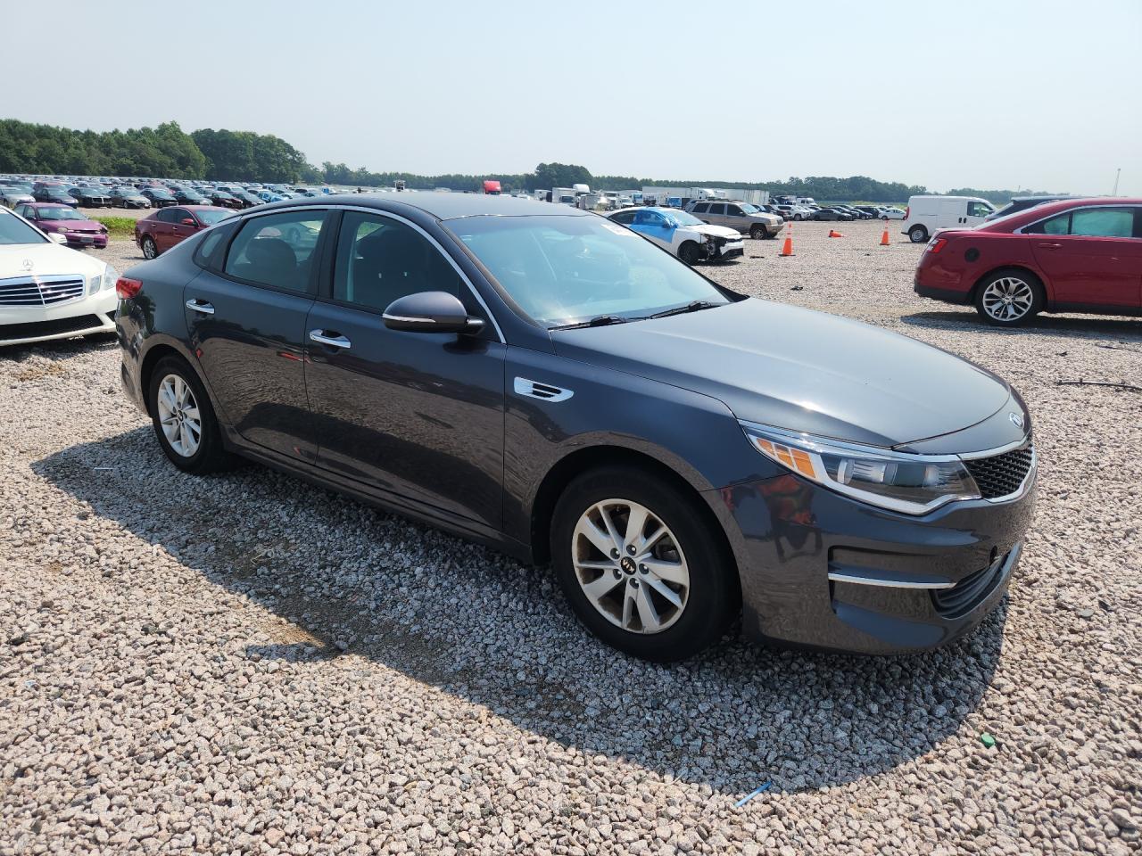 2018 KIA OPTIMA LX — Фото 4 из 12