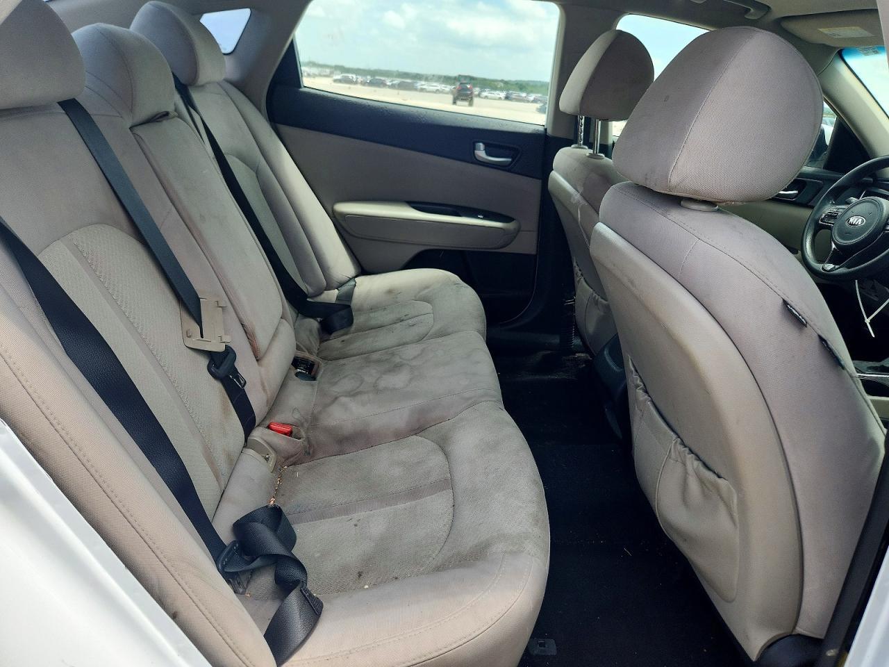 2018 KIA OPTIMA LX — Фото 10 из 12