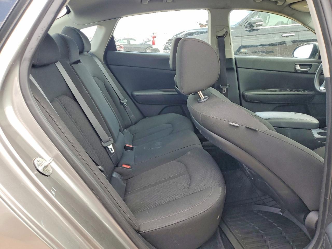 2018 KIA OPTIMA LX — Фото 10 из 12