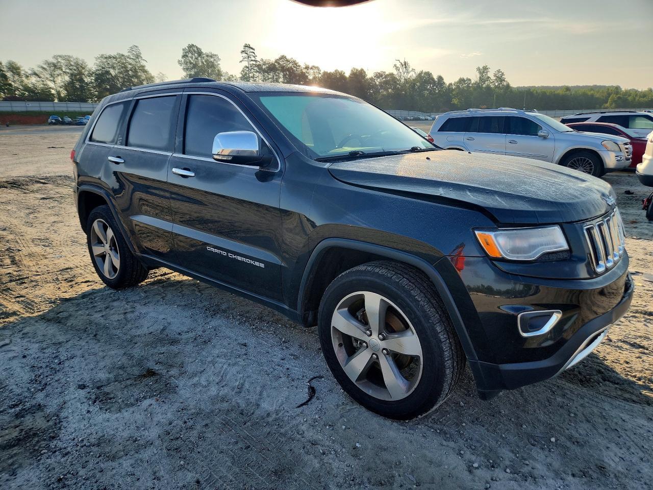 2015 JEEP GRAND CHEROKEE LIMITED — Фото 4 из 13
