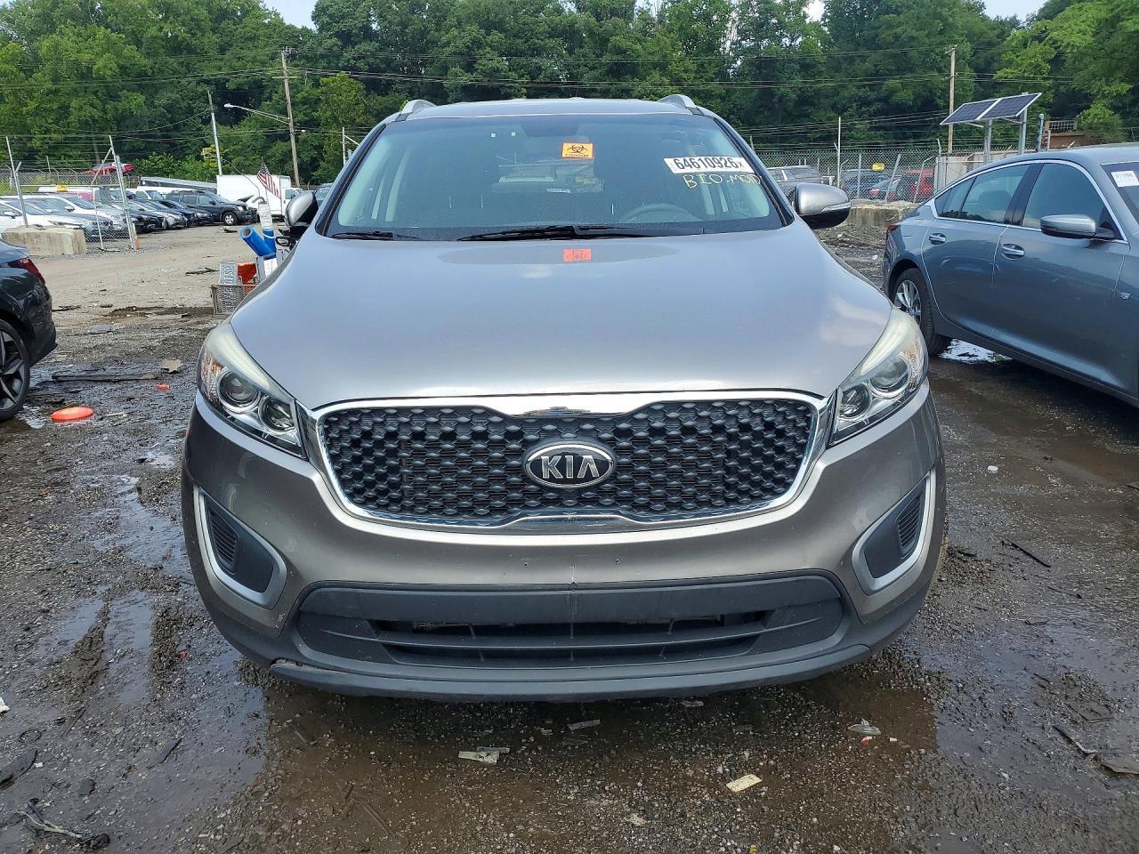 2018 KIA SORENTO LX V6 — Фото 5 из 13