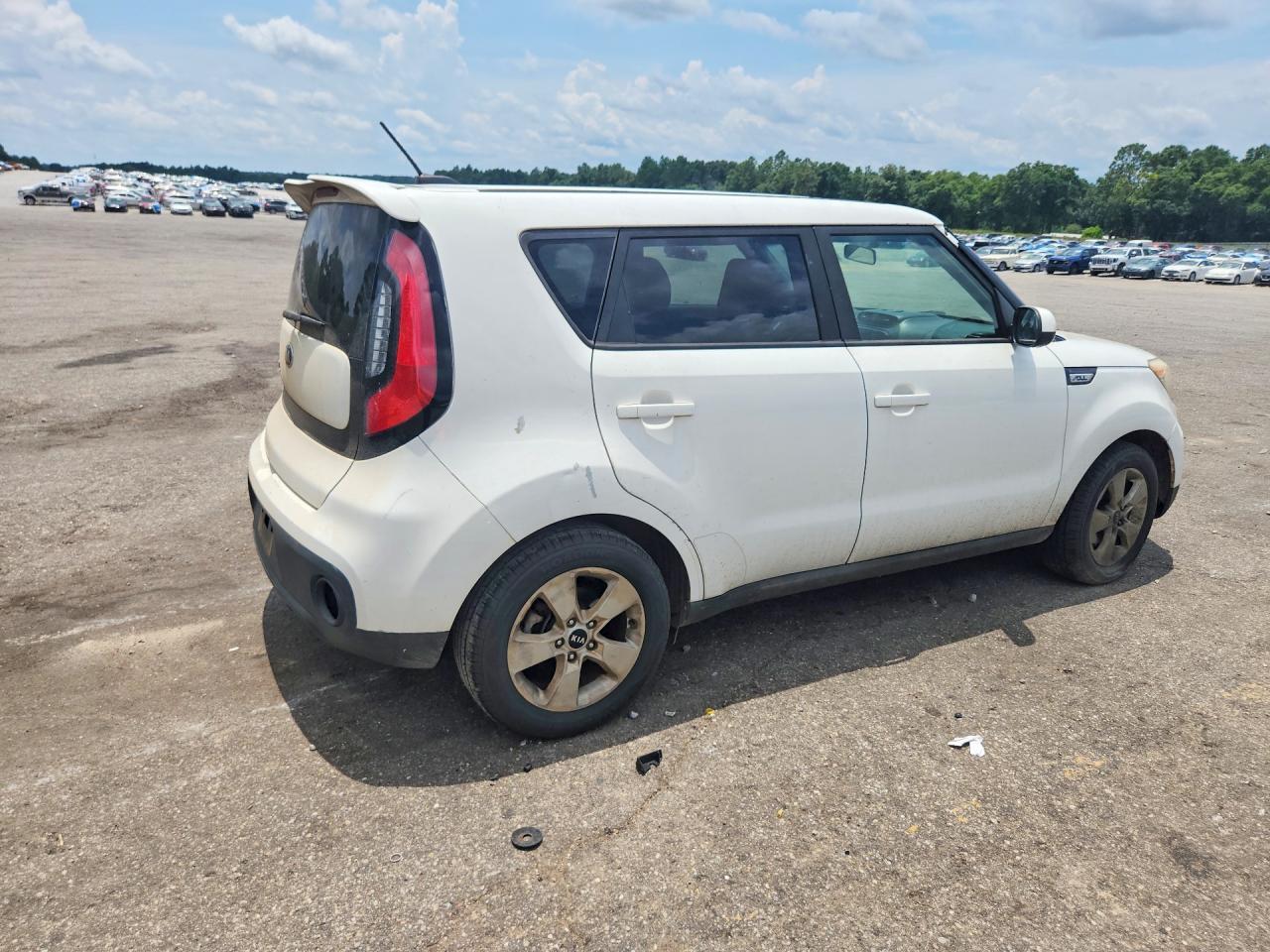 2018 KIA SOUL BASE — Фото 3 из 12