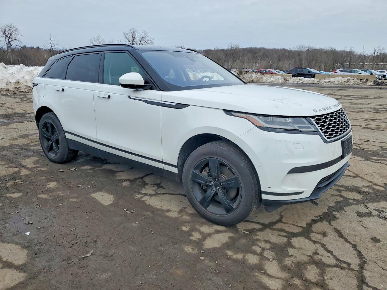 2018 LAND ROVER RANGE ROVER VELAR S — Фото 4 из 13