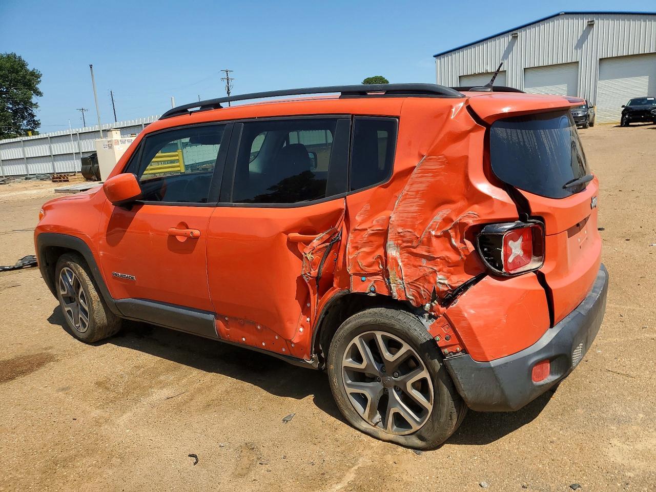 2015 JEEP RENEGADE LATITUDE — Фото 2 из 13