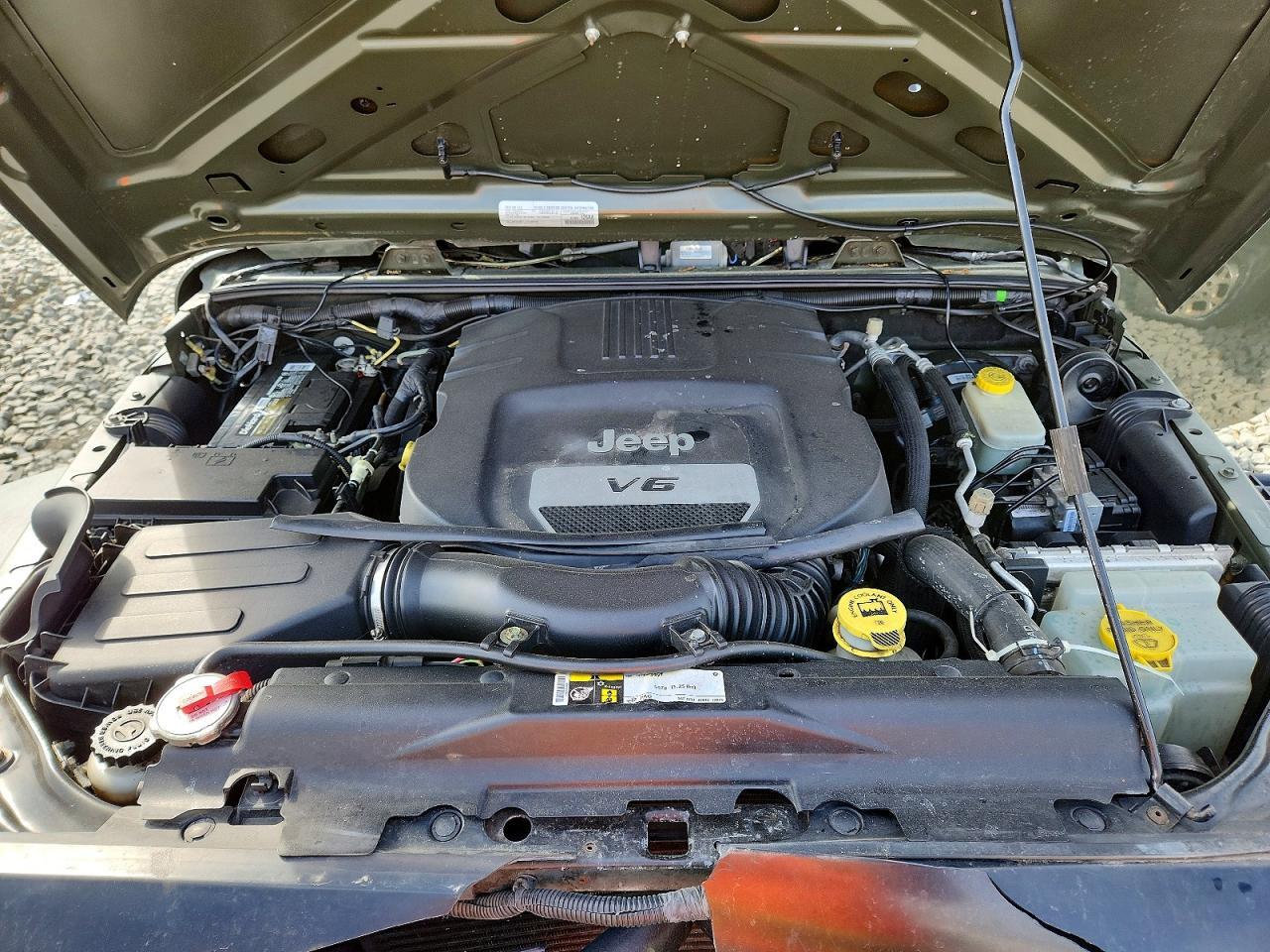2015 JEEP WRANGLER UNLIMITED SPORT — Фото 11 из 12