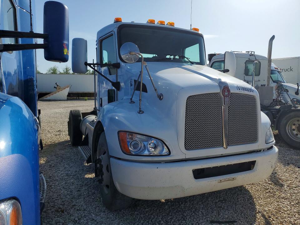 2015 KENWORTH T370 SEMI TRUCK — Фото 4 из 12