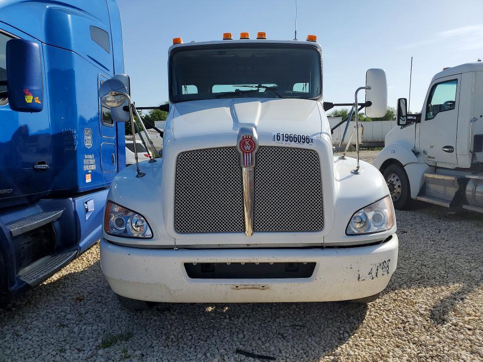2015 KENWORTH T370 SEMI TRUCK — Фото 5 из 12