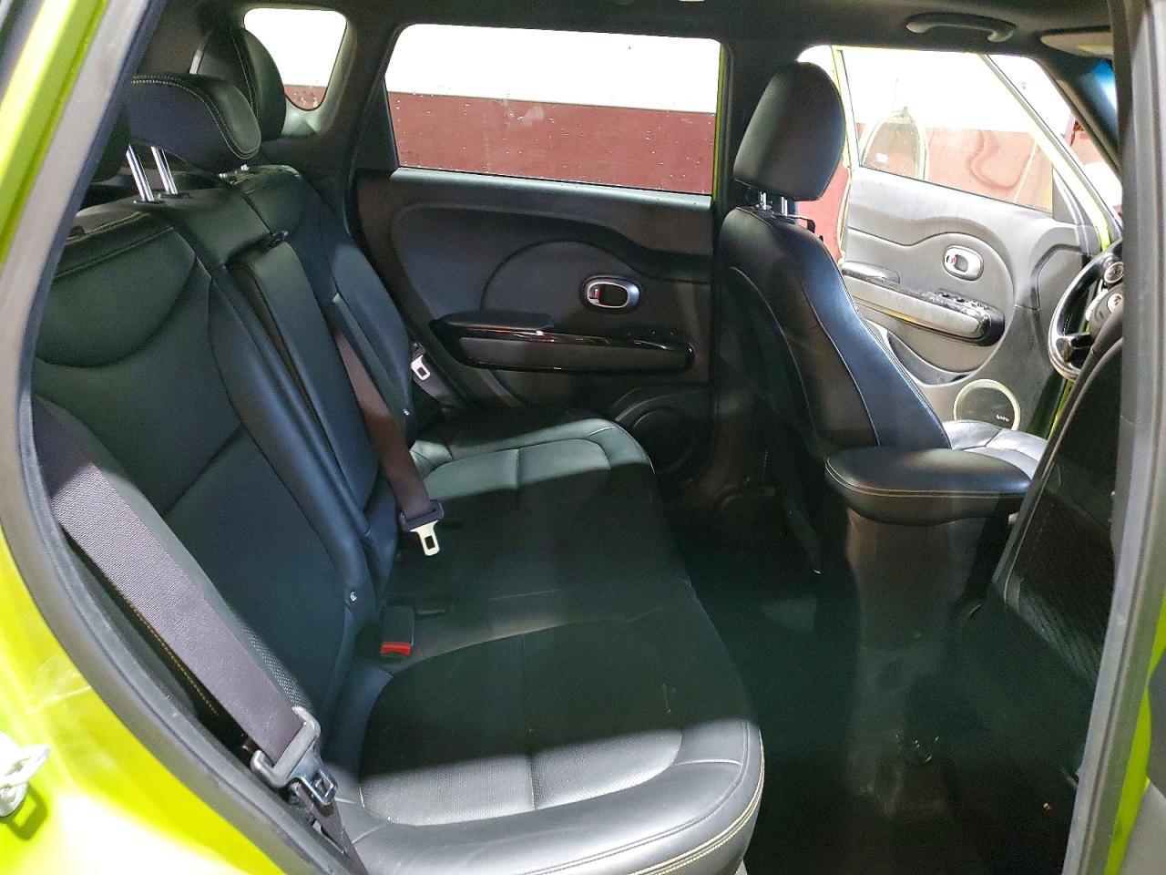 2015 KIA SOUL + — Фото 10 из 12