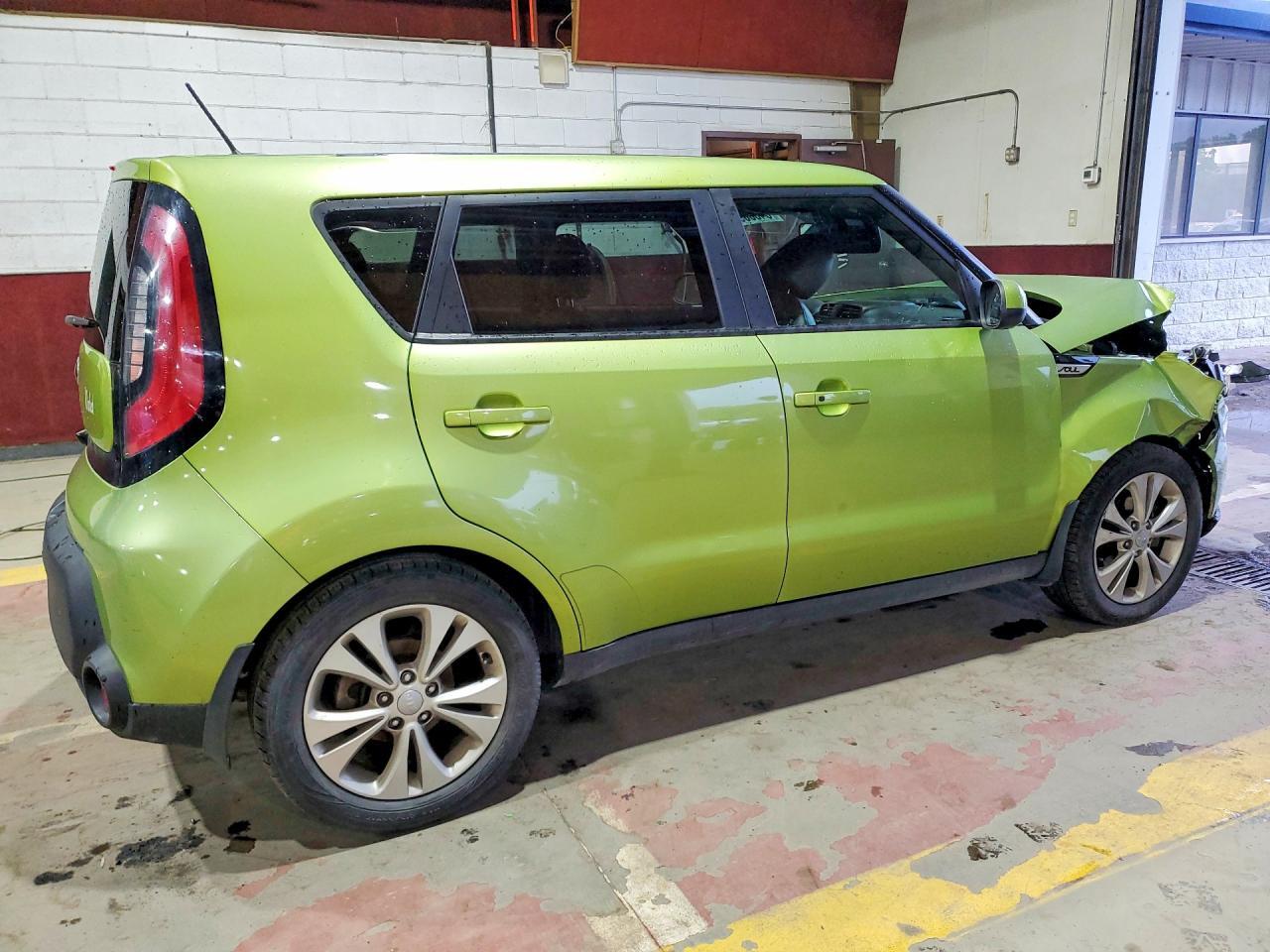 2015 KIA SOUL + — Фото 3 из 12