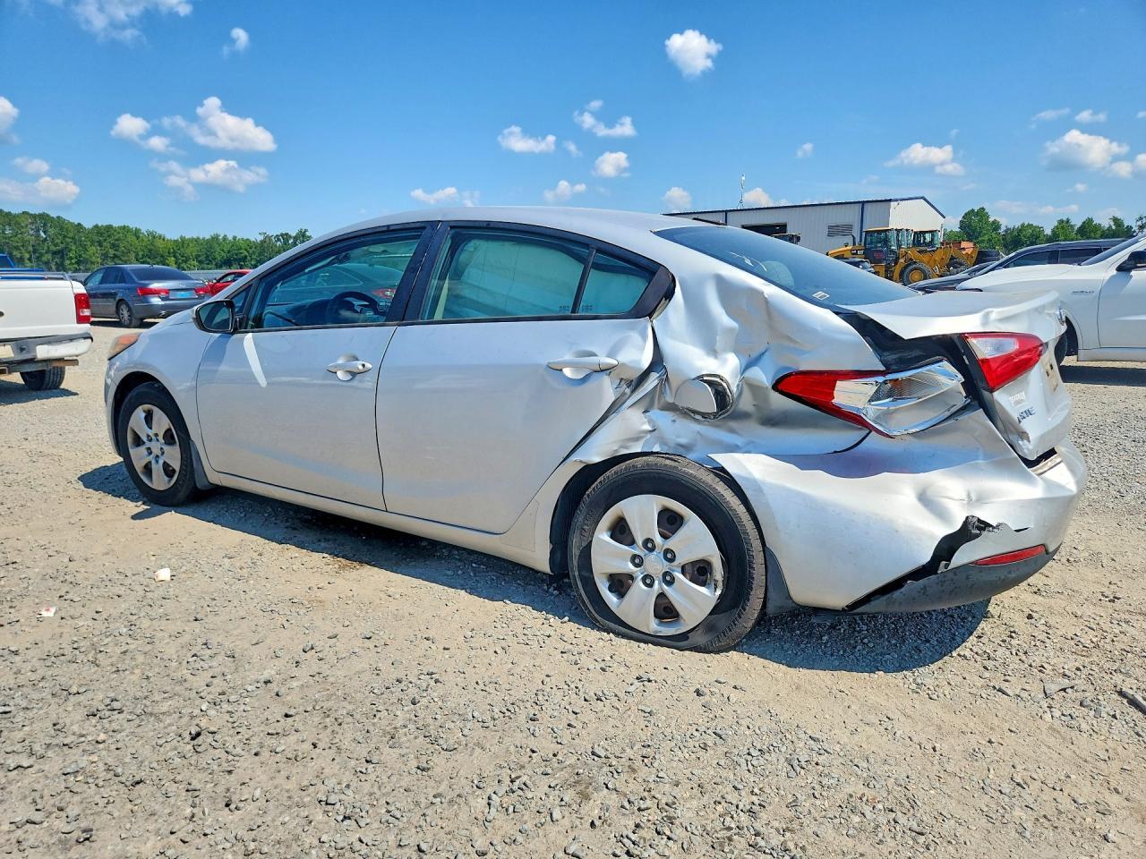 2015 KIA FORTE — Фото 2 из 12