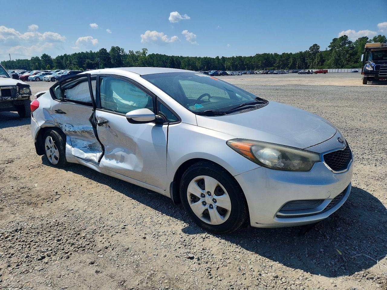 2015 KIA FORTE — Фото 4 из 12