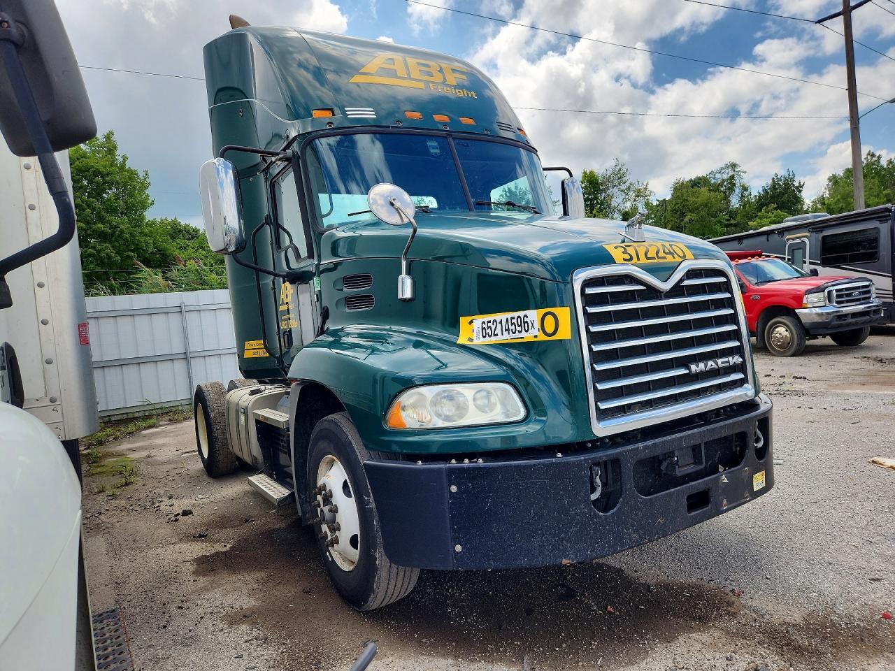 2018 MACK CXU612 SEMI TRUCK — Фото 4 из 13