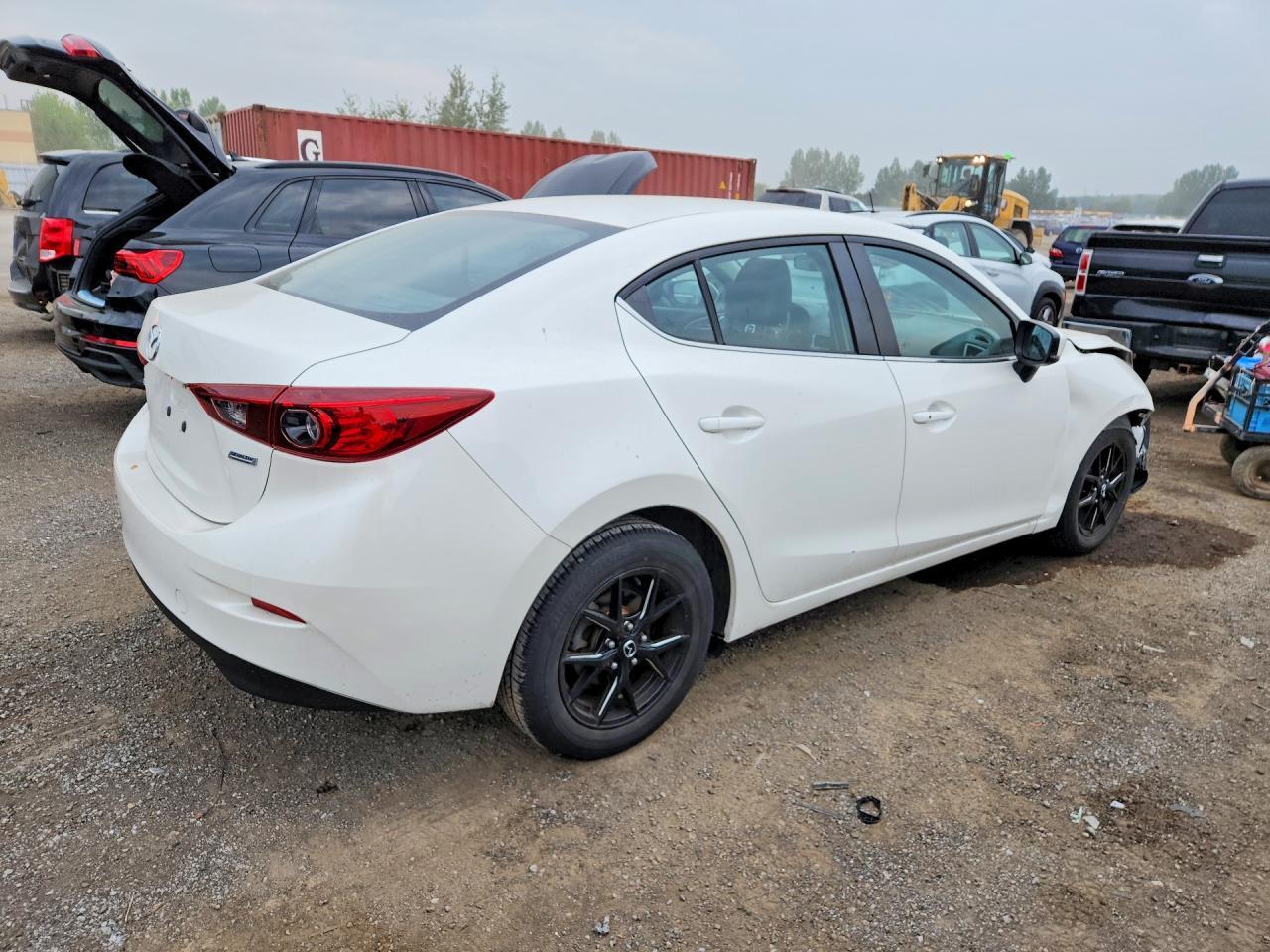 2018 MAZDA 3 GS — Фото 3 из 13