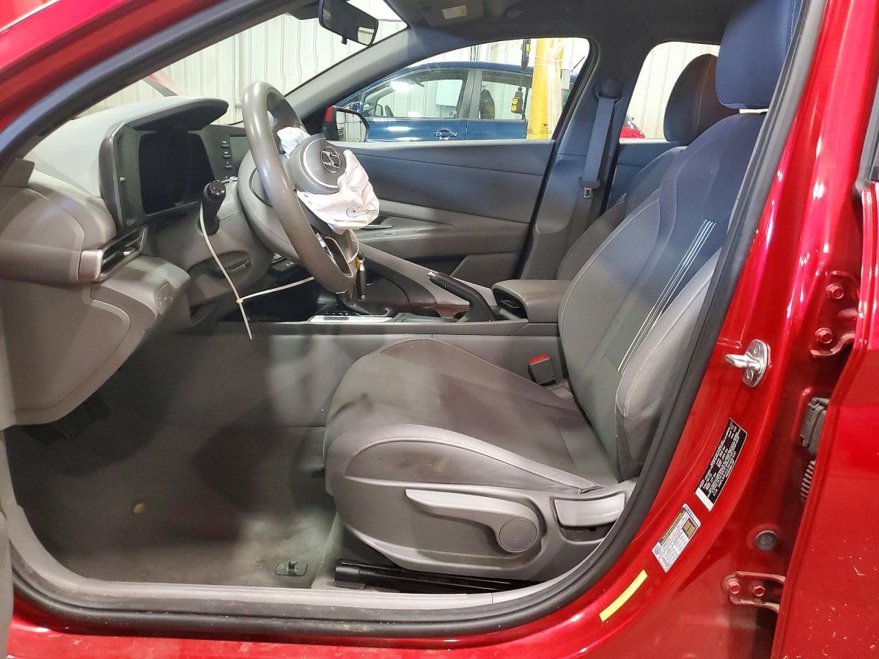 2023 HYUNDAI ELANTRA SEL — Фото 7 из 13