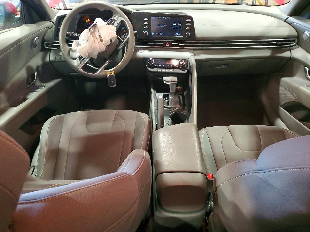 2023 HYUNDAI ELANTRA SEL — Фото 8 из 13