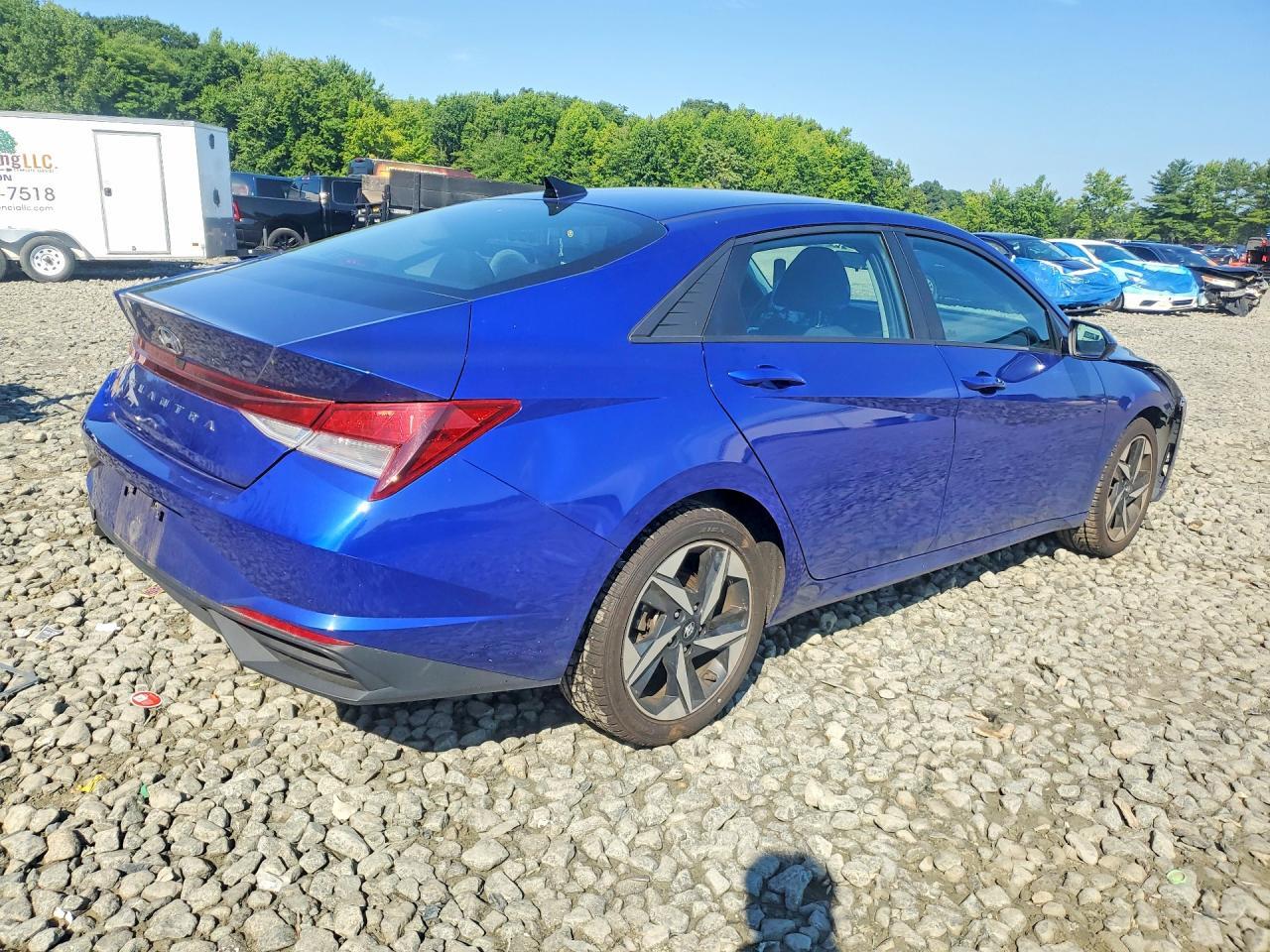 2023 HYUNDAI ELANTRA SEL — Фото 3 из 12