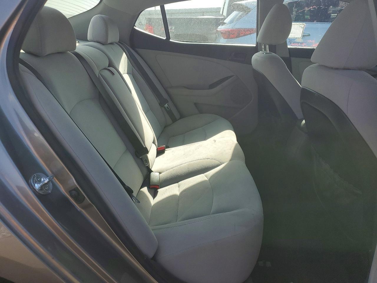 2015 KIA OPTIMA LX — Фото 10 из 13
