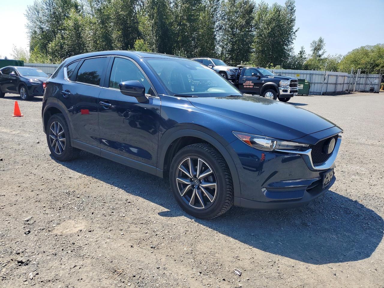 2018 MAZDA CX-5 TOURING — Фото 4 из 13