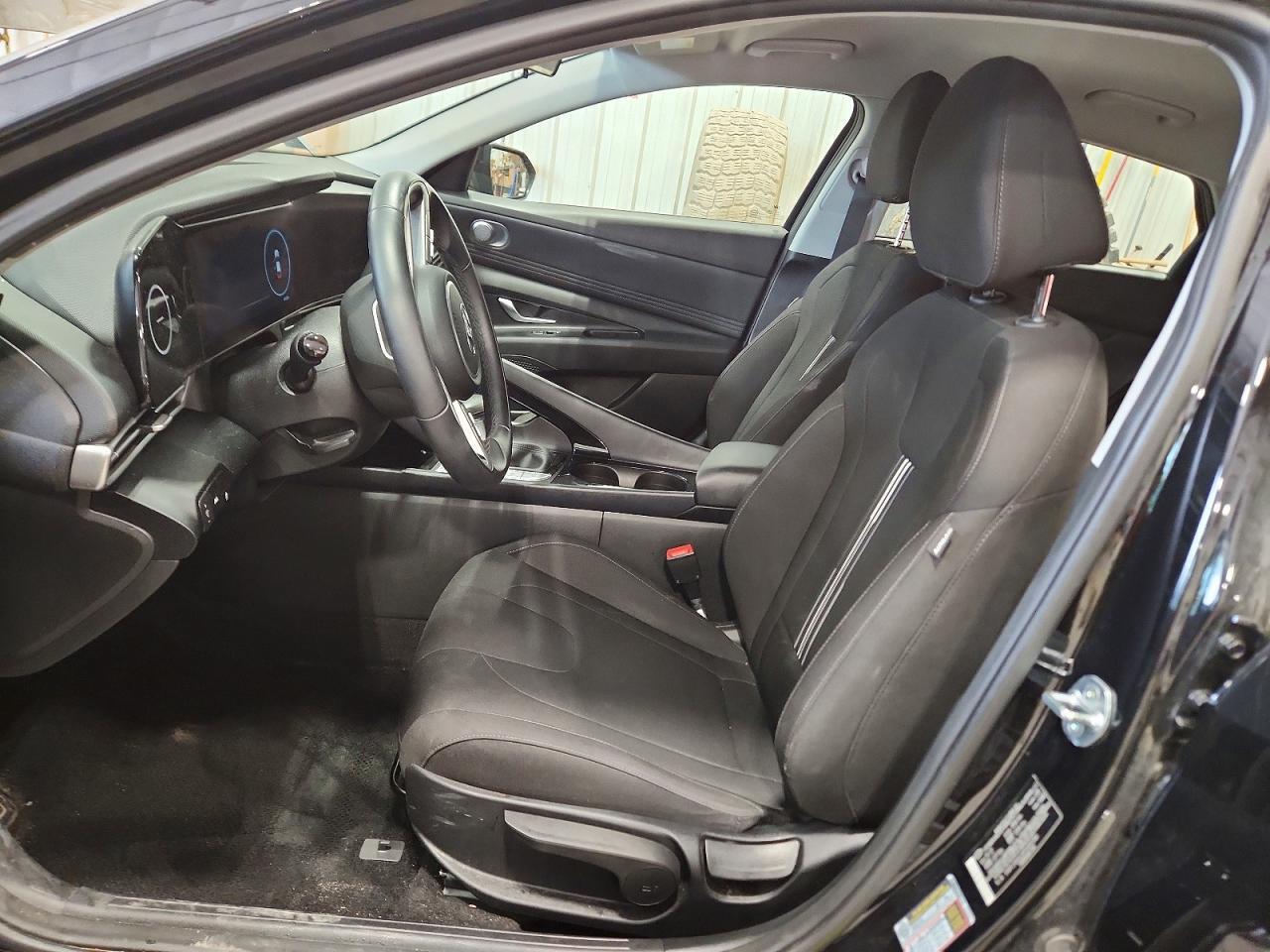 2023 HYUNDAI ELANTRA SEL — Фото 7 из 12