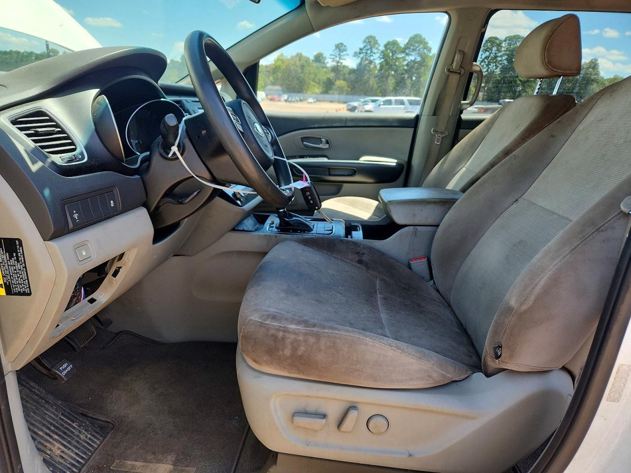2015 KIA SEDONA LX — Фото 7 из 13