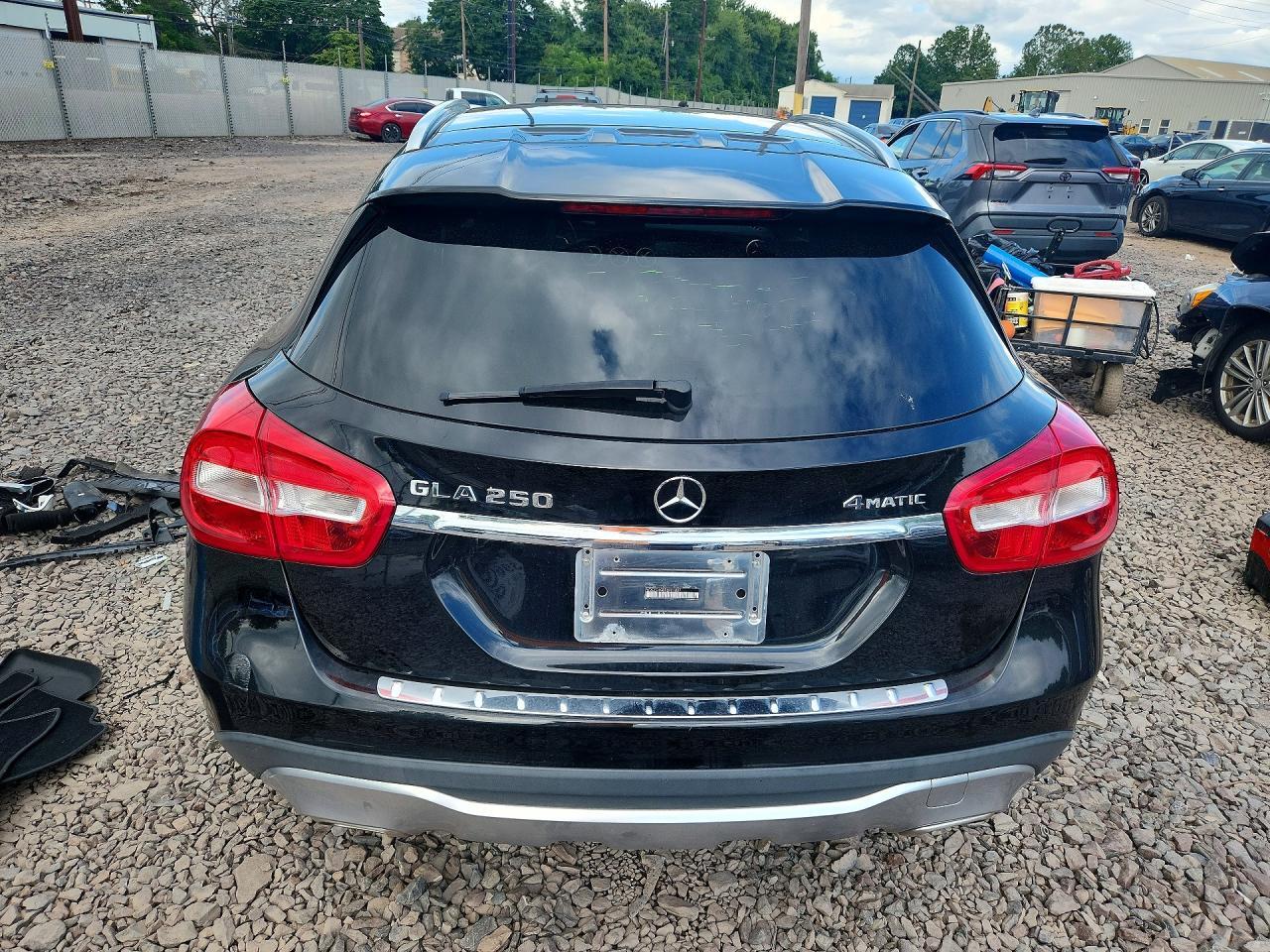 2018 MERCEDES-BENZ GLA 250 4MATIC — Фото 6 из 14