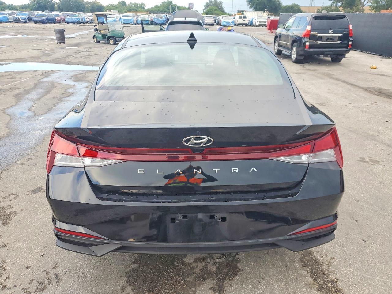 2023 HYUNDAI ELANTRA SEL — Фото 6 из 13