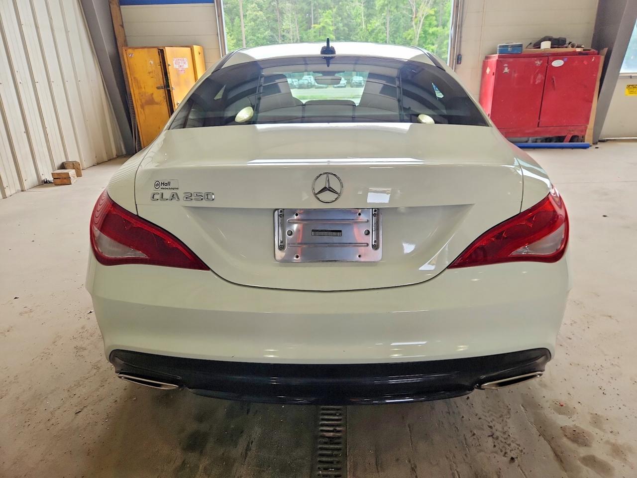 2018 MERCEDES-BENZ CLA 250 — Фото 6 из 12