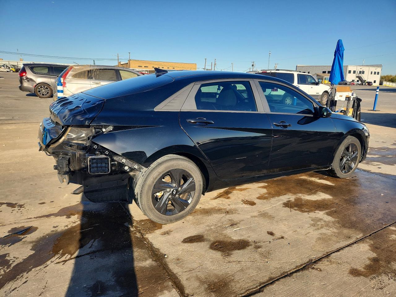 KMHLM4AG3PU547184 2023 HYUNDAI ELANTRA photo no. 3