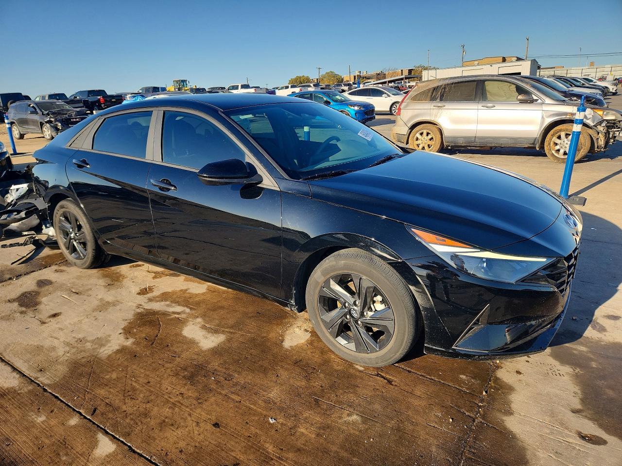 KMHLM4AG3PU547184 2023 HYUNDAI ELANTRA photo no. 4
