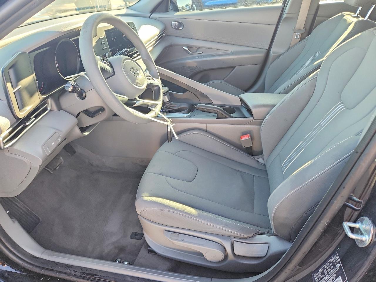KMHLM4AG3PU547184 2023 HYUNDAI ELANTRA photo no. 7