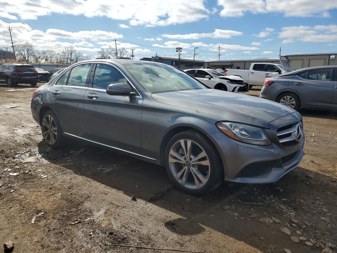 2018 MERCEDES-BENZ C 300 4MATIC — Фото 4 из 12