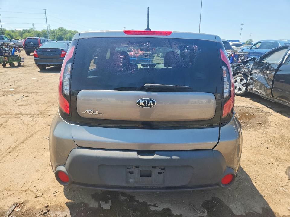 KNDJN2A24F7220596 2015 KIA SOUL photo no. 6