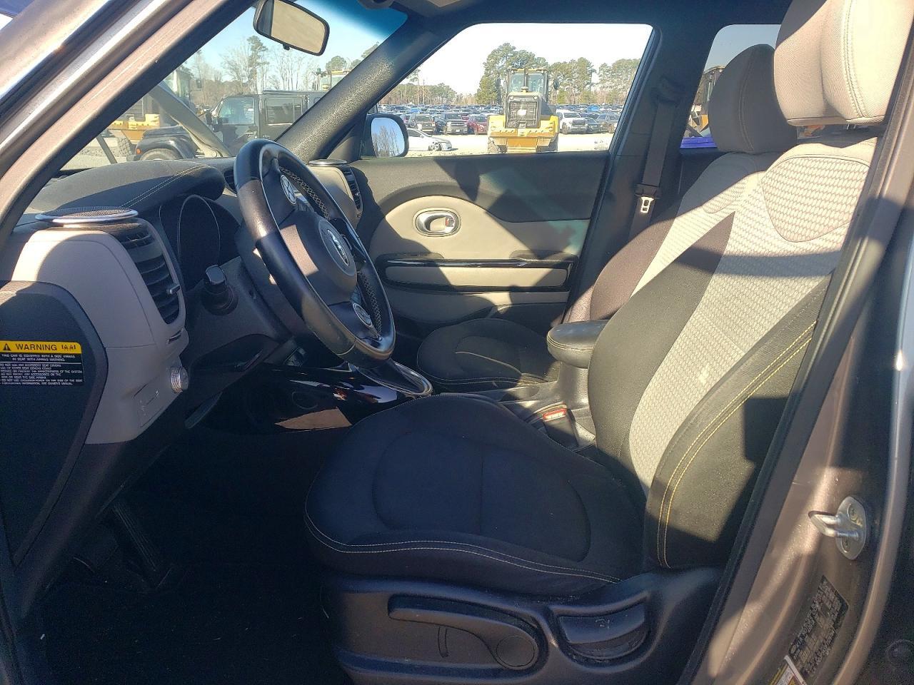 2015 KIA SOUL + — Фото 7 из 13