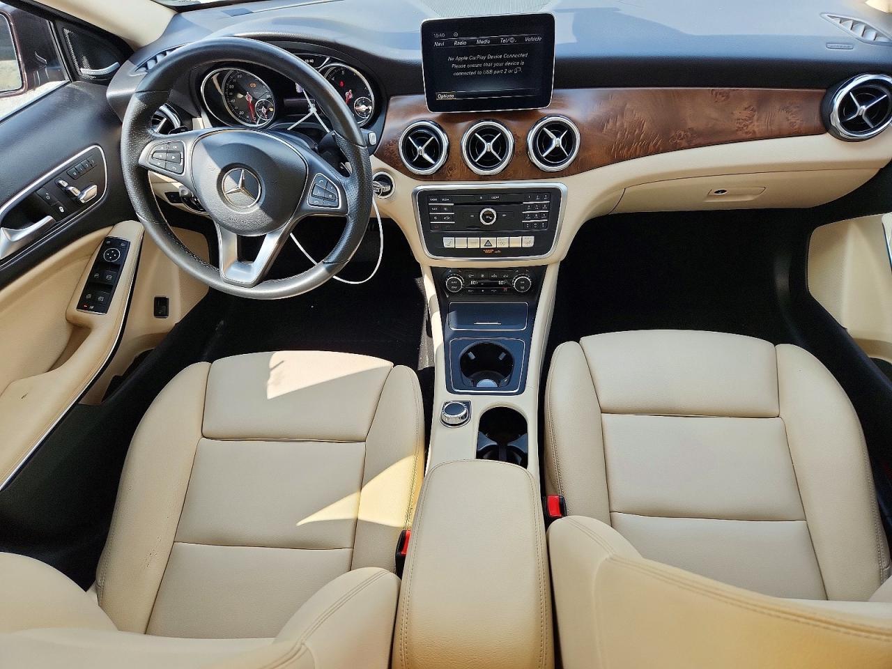 2018 MERCEDES-BENZ GLA 250 — Фото 8 из 12