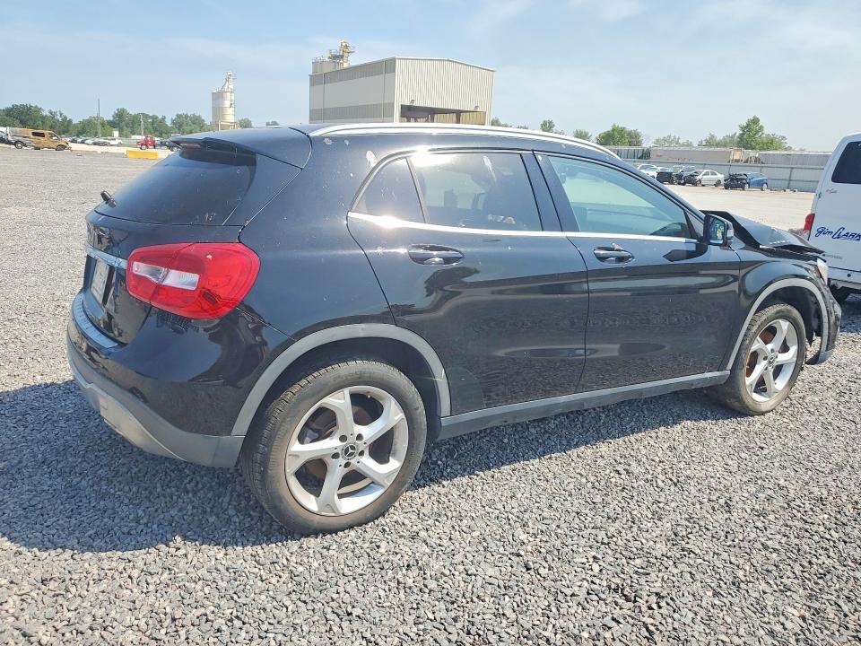 2018 MERCEDES-BENZ GLA 250 — Фото 3 из 13
