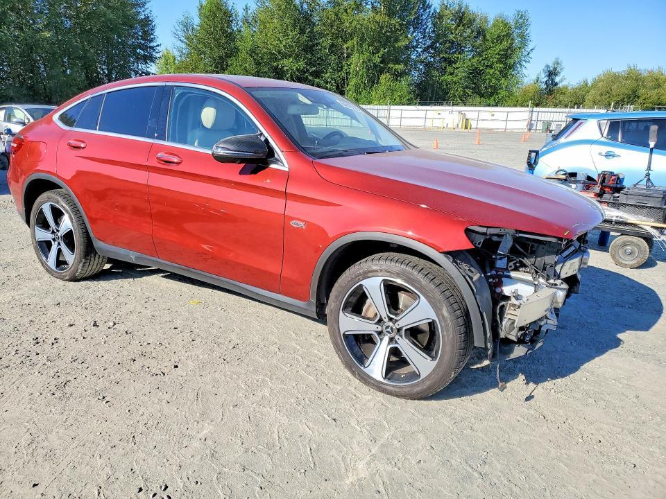 2018 MERCEDES-BENZ GLC COUPE 300 4MATIC — Фото 4 из 16