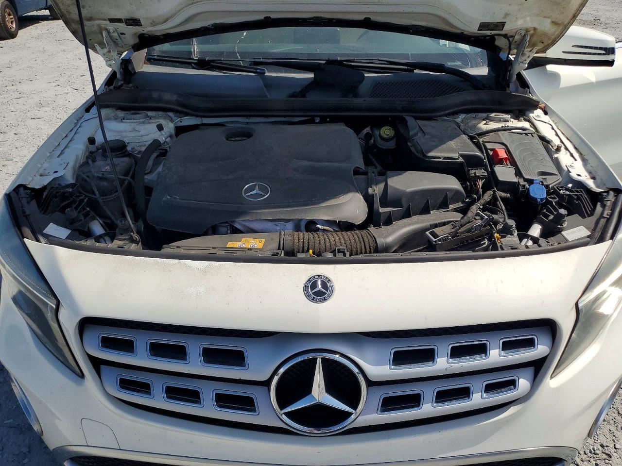 2018 MERCEDES-BENZ GLA 250 — Фото 12 из 13
