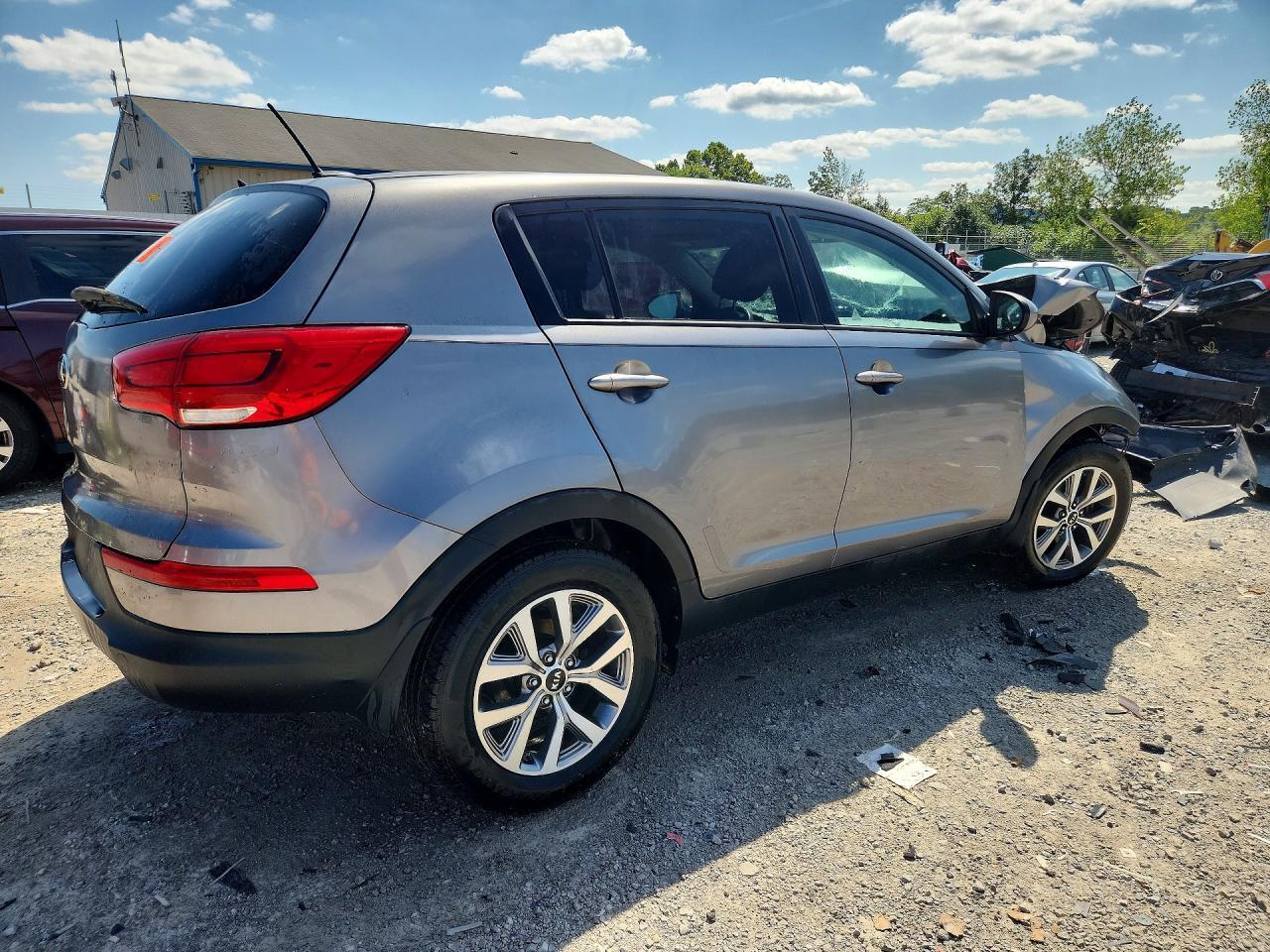 2015 KIA SPORTAGE LX — Фото 3 из 13