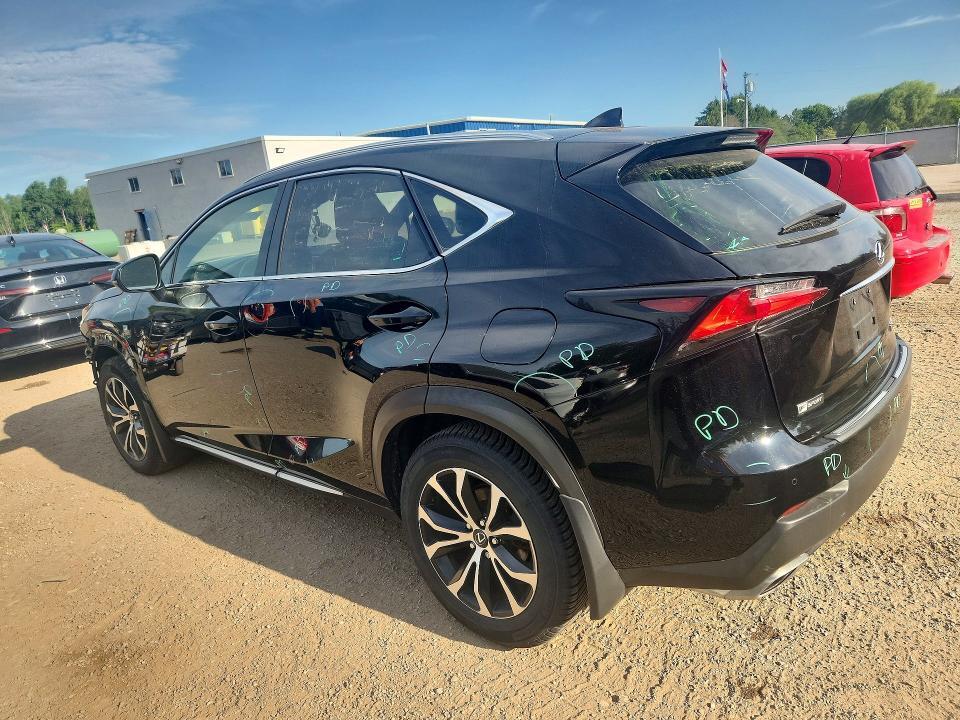 2015 LEXUS NX 200T — Фото 2 из 13