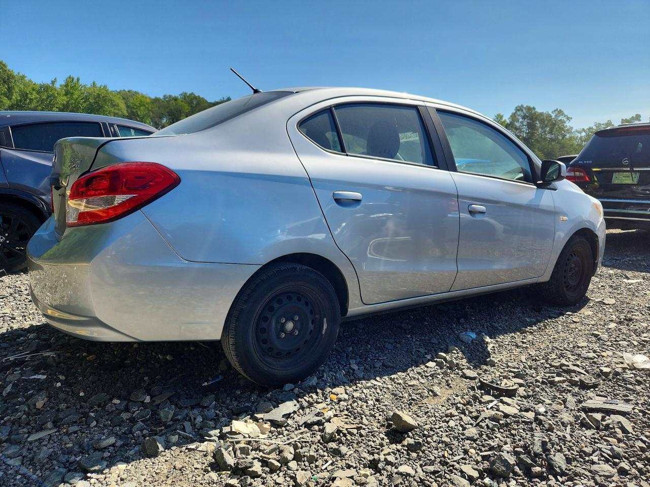 2018 MITSUBISHI MIRAGE G4 ES — Фото 3 из 12