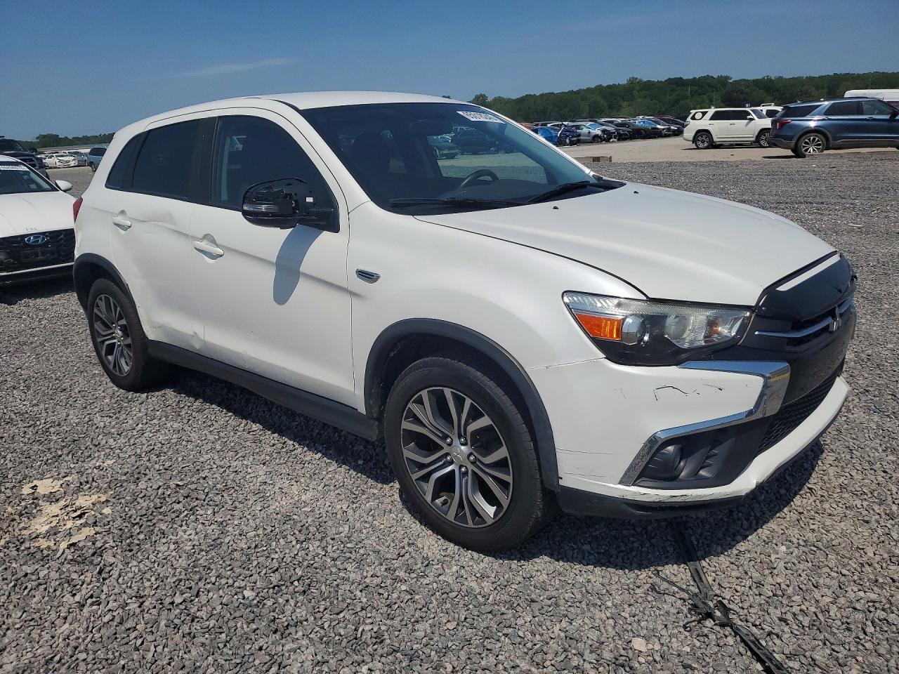 2018 MITSUBISHI OUTLANDER SPORT ES — Фото 4 из 13
