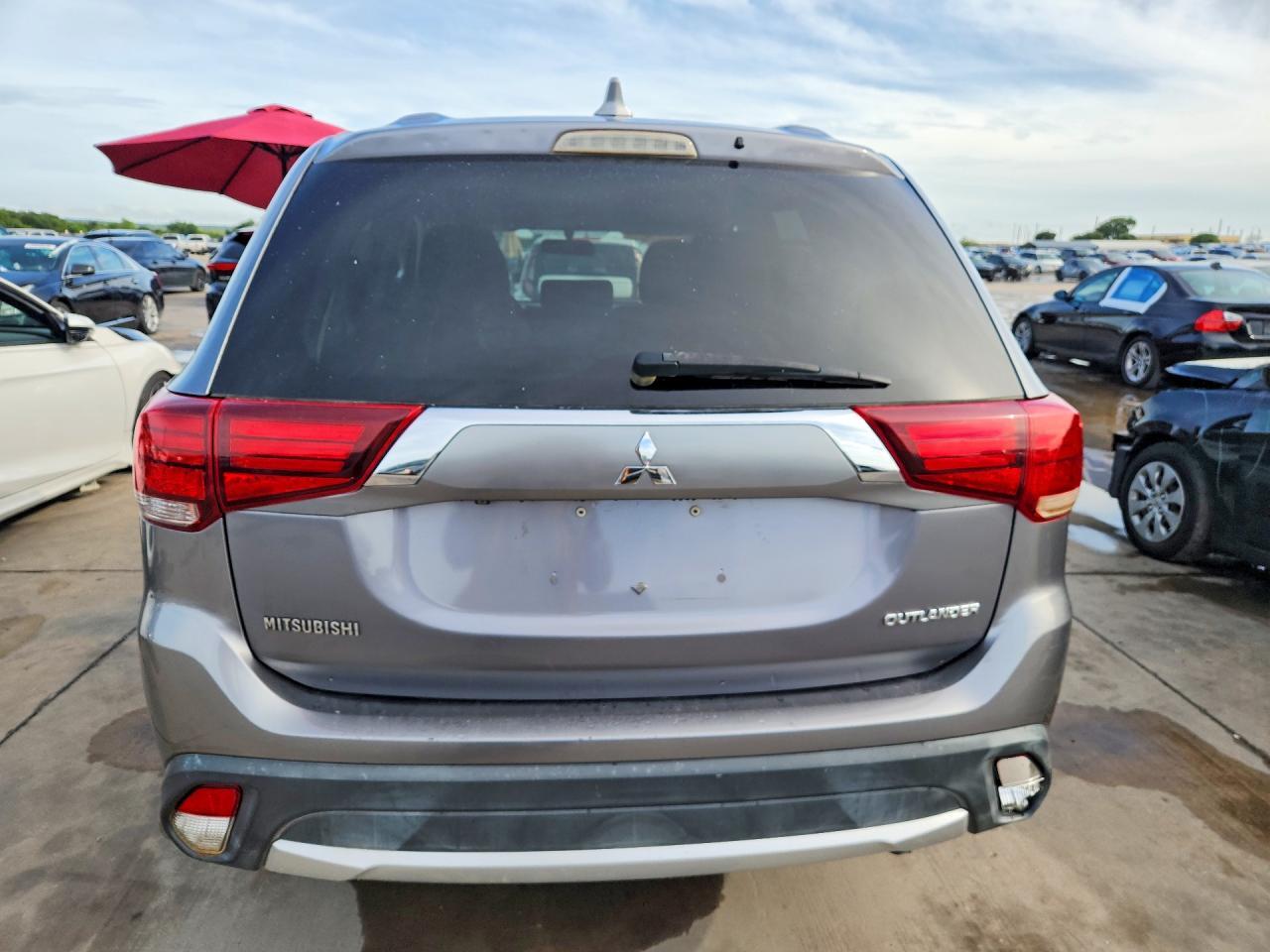 2018 MITSUBISHI OUTLANDER ES — Фото 6 из 13