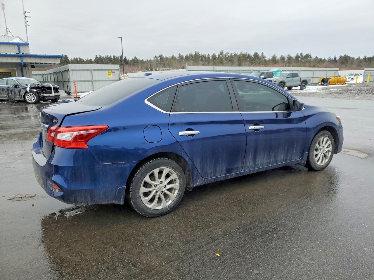 2018 NISSAN SENTRA SV — Фото 3 из 12