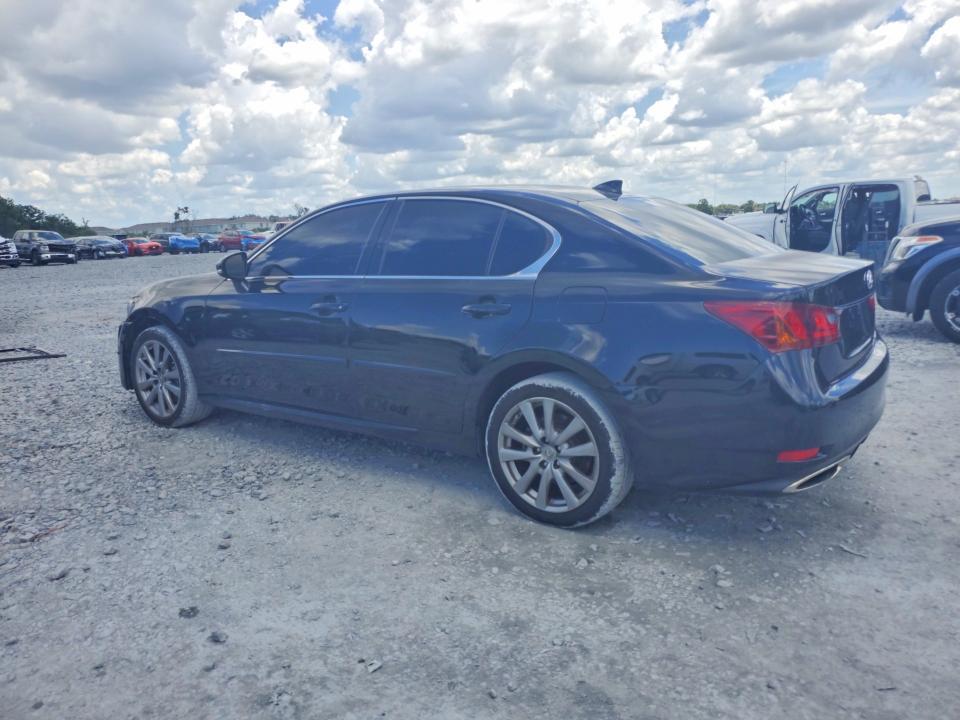 2015 LEXUS GS 350 — Фото 2 из 12