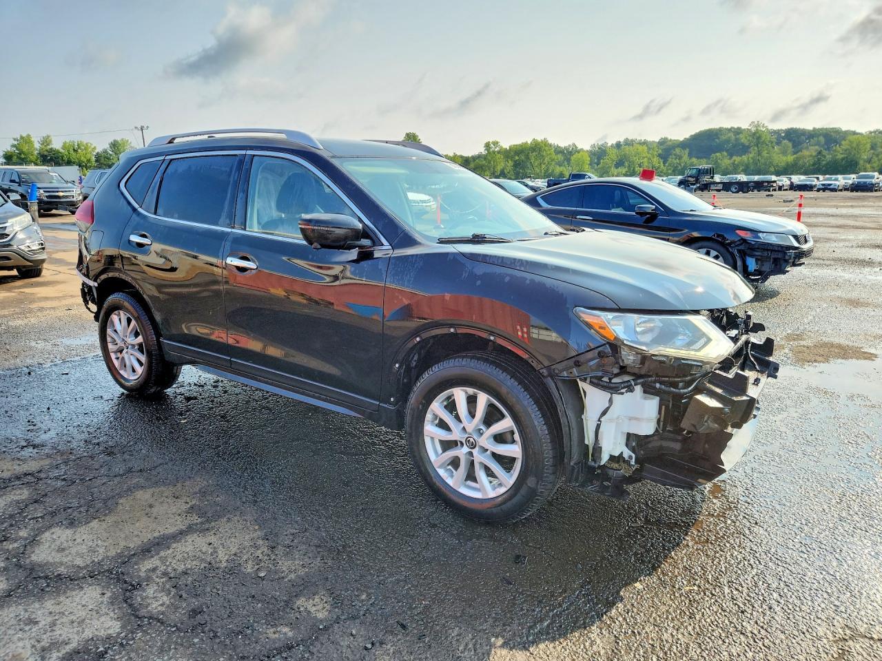 2018 NISSAN ROGUE SV — Фото 4 из 14
