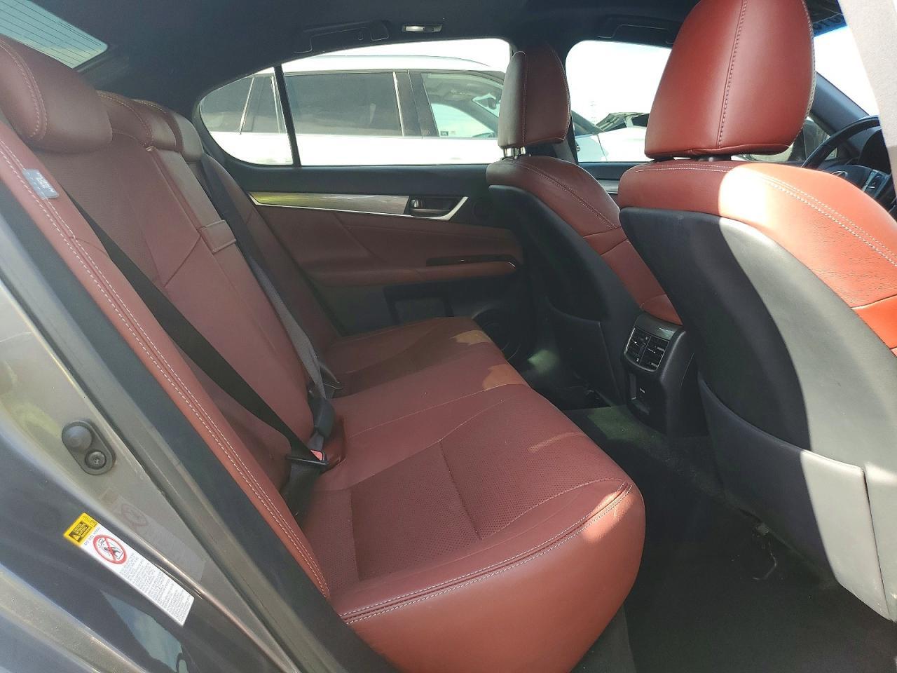 2015 LEXUS GS 350 — Фото 10 из 12