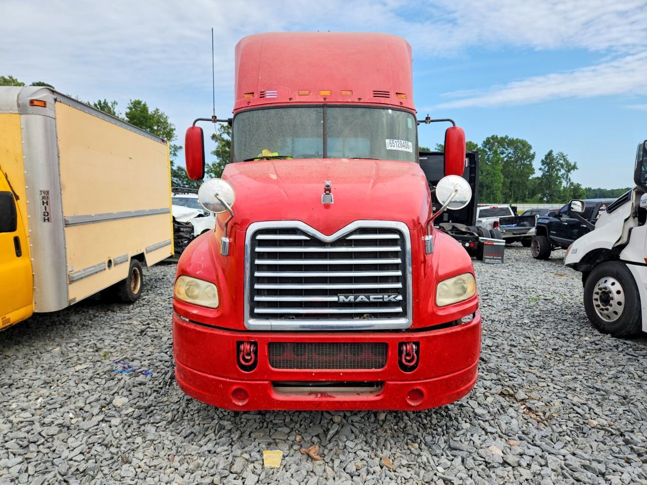 2015 MACK CXU613 SEMI TRUCK — Фото 5 из 13