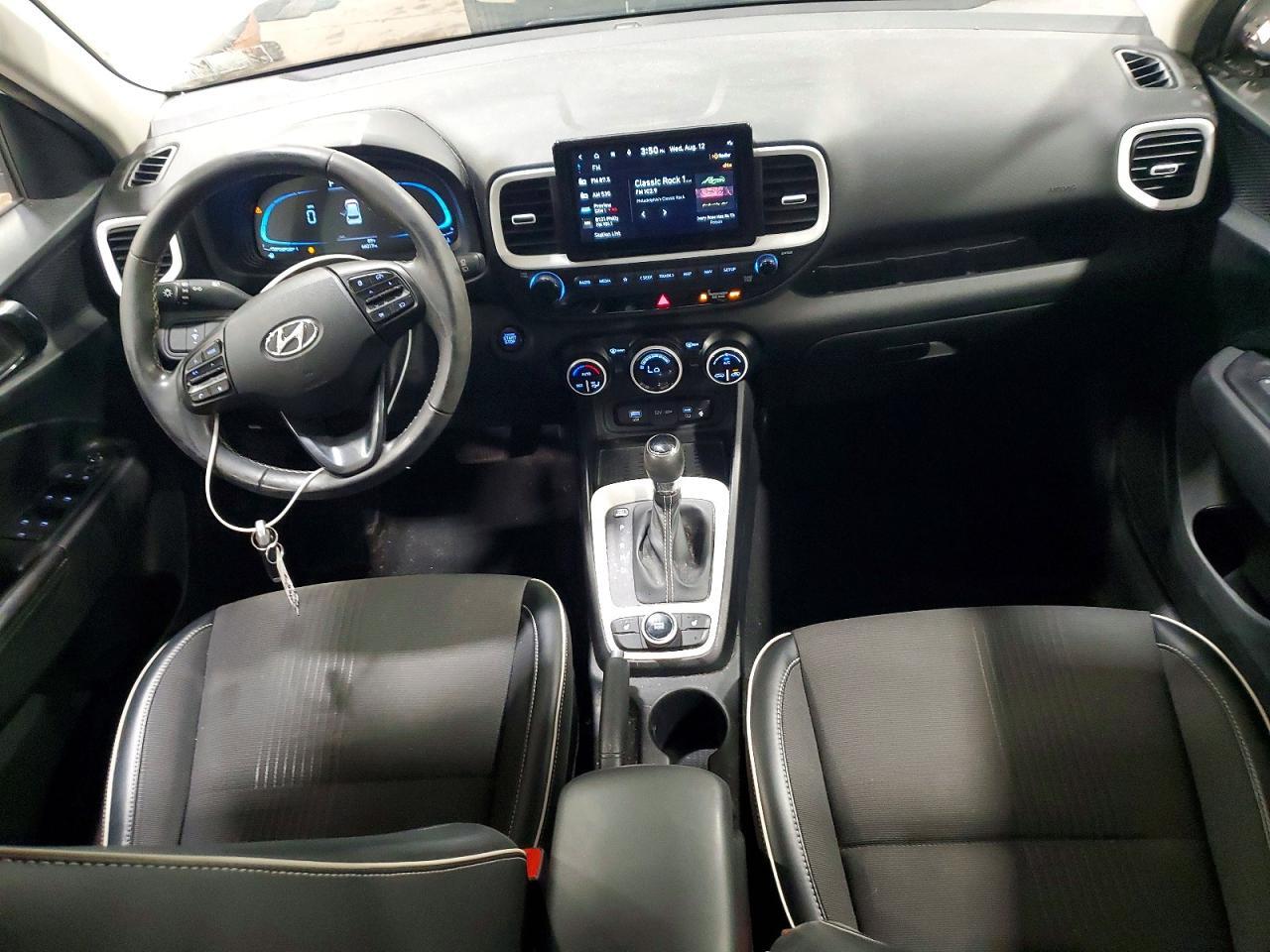 2023 HYUNDAI VENUE LIMITED — Фото 8 из 14